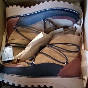 Lucky Brand  Tan and Black Boots